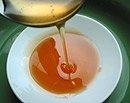 Honey is sweet in flavor and neutral in energy, it can moisten the inner body, promote bowel movements, tonify the middle burner, slow down acute reactions, detoxify and lower blood pressure.
