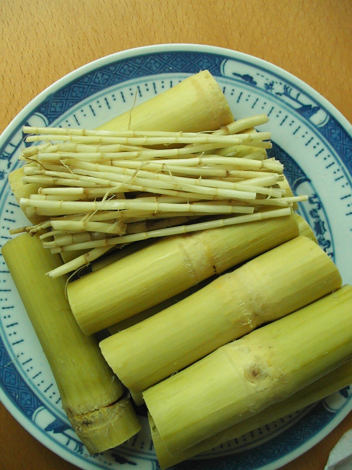 Sugarcane and cogongrass rhizome